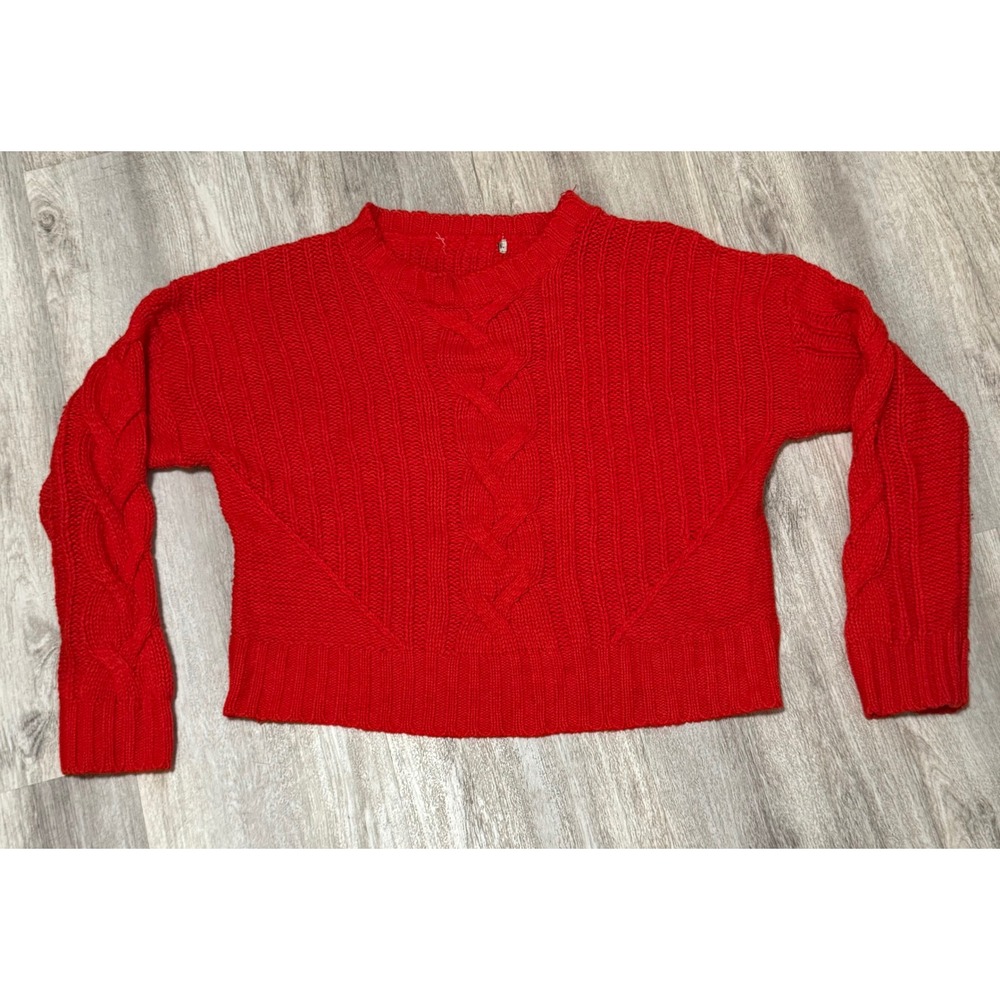 Red knit cropped sweater large